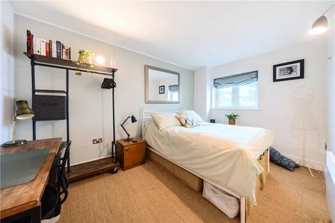 2 bedroom apartment for sale, Royal Oak Yard, London, SE1