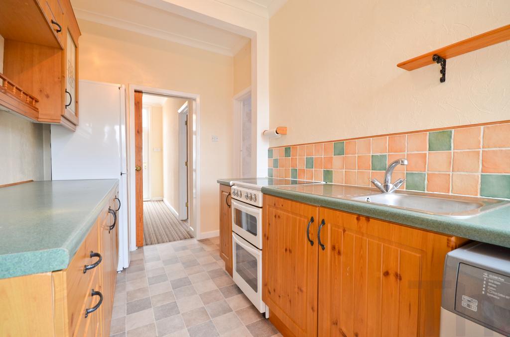 Kitchen - Cowes - Isle of Wight Letting Agents (2)