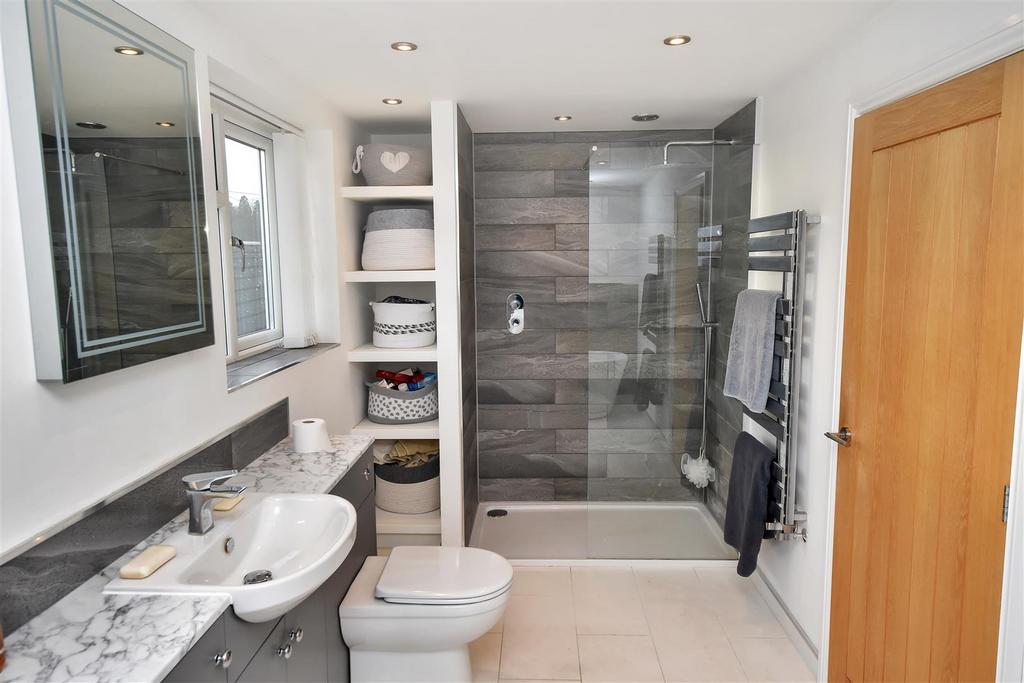 Family bathroom