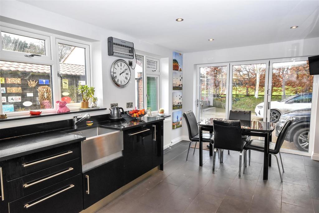 Open plan dining kitchen