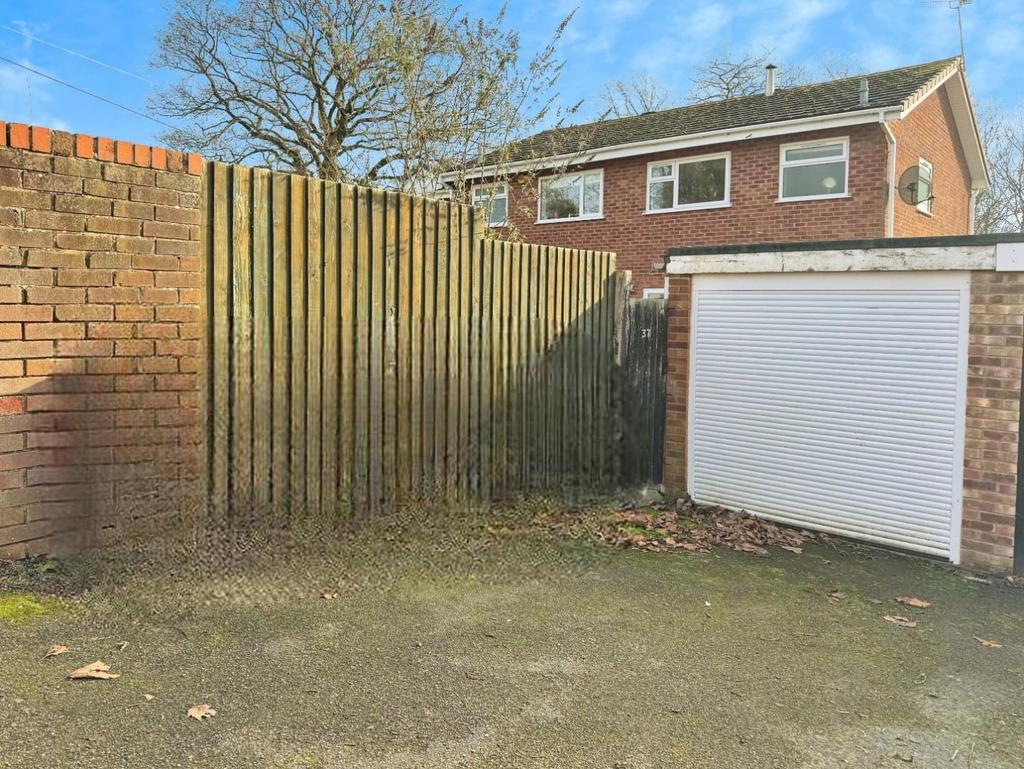 Garage and Drive .jpg