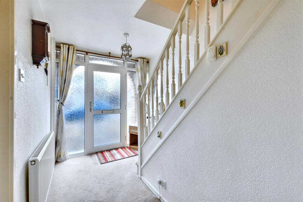 Entrance Hall 2.jpeg