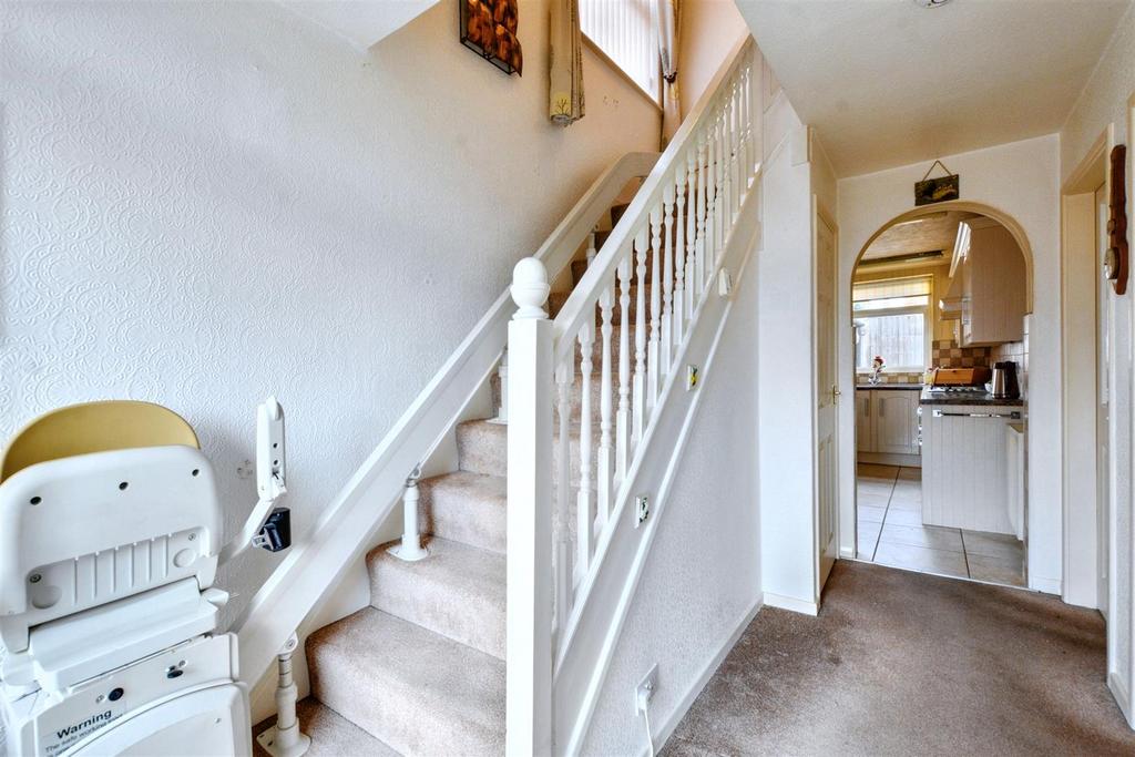 Entrance Hall 1.jpeg