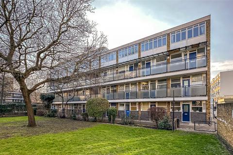 3 bedroom apartment for sale, Churchill Gardens, London, SW1V