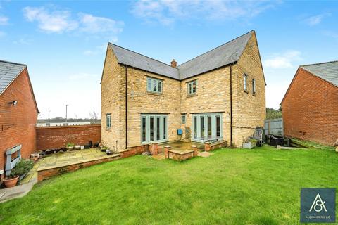 5 bedroom detached house for sale, Lagonda Drive, Northamptonshire NN13