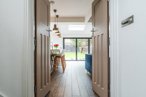 7 Birdhurst Gardens, South Croydon, CR2 7DT