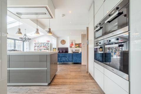 7 Birdhurst Gardens, South Croydon, CR2 7DT