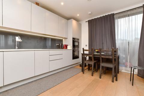 1 bedroom apartment for sale, Leaden Hill, Coulsdon, Surrey