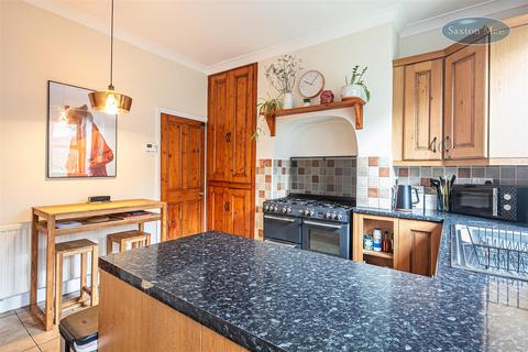 18 Coombe Road, Sheffield, S10 1FF
