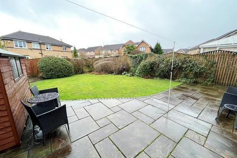 4 bedroom detached house to rent, Alveston Drive, Wilmslow, Cheshire