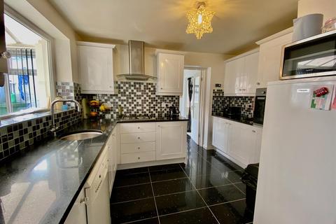 4 bedroom detached house for sale, Festival Park Drive, Gateshead