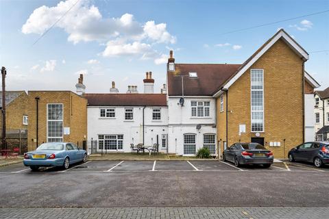 1 bedroom apartment for sale, Beach Road, Westgate-On-Sea