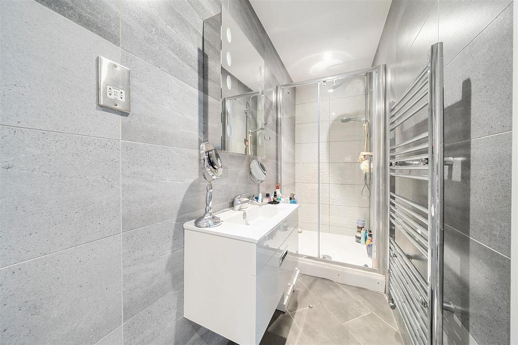 1 Bedroom Flat for sale in Westgate by Guildcrest