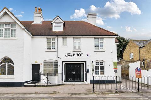 1 bedroom apartment for sale, Beach Road, Westgate-On-Sea