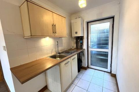 2 bedroom house to rent, Erisey Terrace, Falmouth