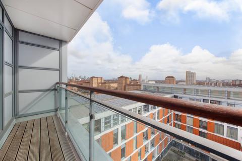 2 bedroom flat for sale, Cornell Square, London