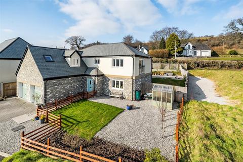 5 bedroom detached house for sale, Lifton, Devon