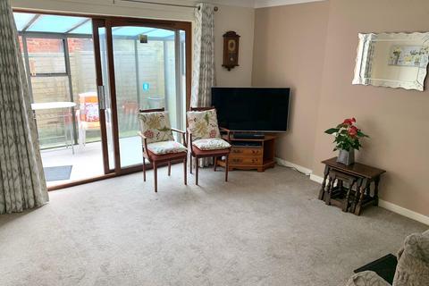 2 bedroom semi-detached bungalow for sale, Willow Court, Recreation Road, Pickering