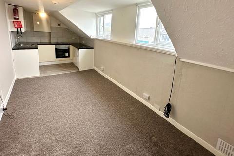 1 bedroom flat to rent, Windsor Street, Rhyl, LL18