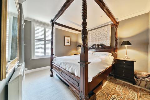3 Harts Yard, Godalming, GU7 1AS