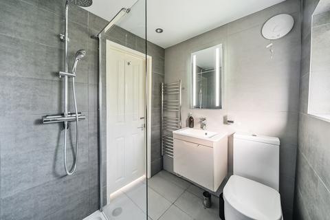 3 Harts Yard, Godalming, GU7 1AS