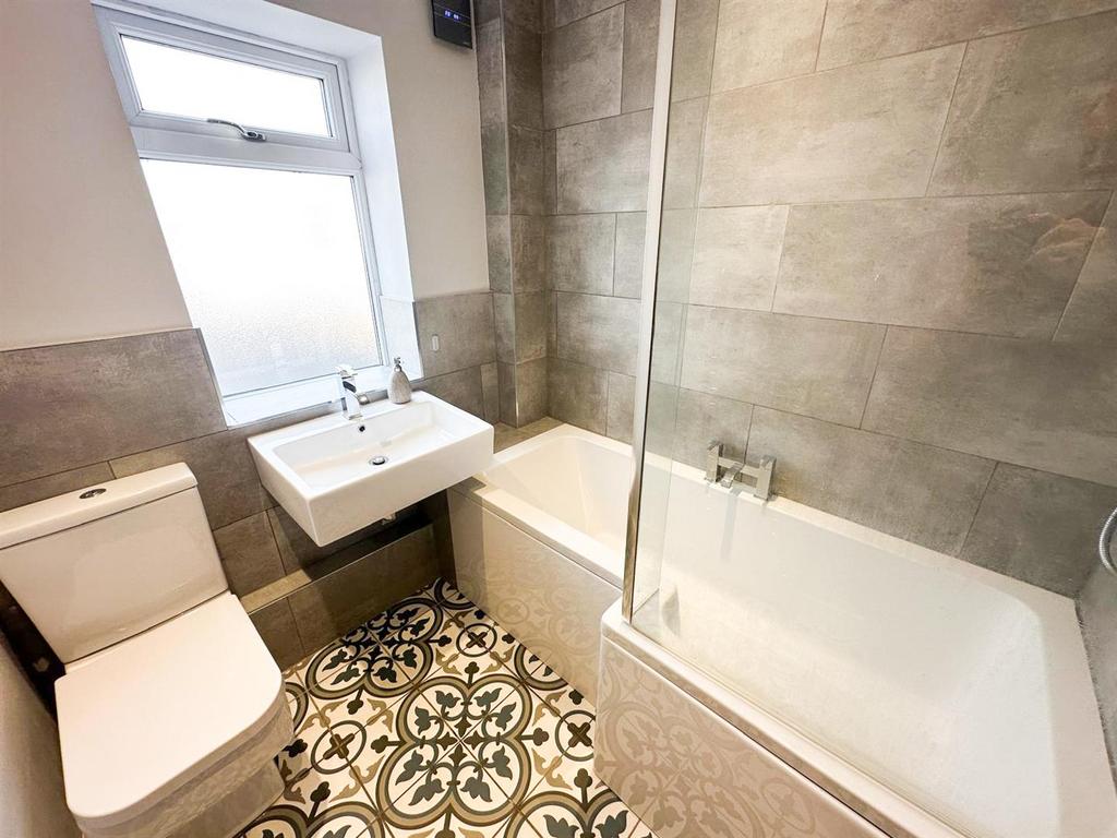 3 bed detached, Silsden