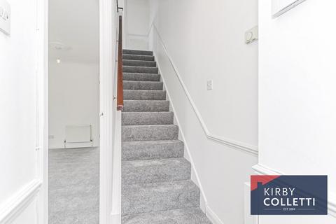 39 Denny Gate, Cheshunt, Waltham Cross, EN8 0XF
