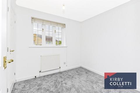 39 Denny Gate, Cheshunt, Waltham Cross, EN8 0XF