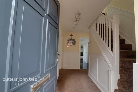 5 bedroom detached house for sale, Smallhill Road, Telford