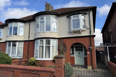 4 bedroom semi-detached house for sale, Lincoln Road, Blackpool FY1