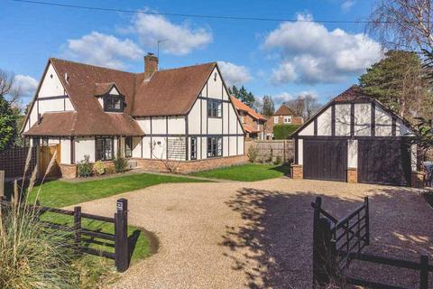 4 bedroom detached house for sale, Grays Park Road, Stoke Poges SL2