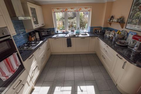 4 bedroom bungalow for sale, Sycamore Place, Wimborne, BH21