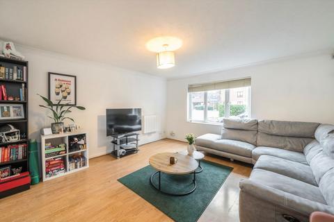 2 bedroom flat for sale, Kipling Drive, London SW19