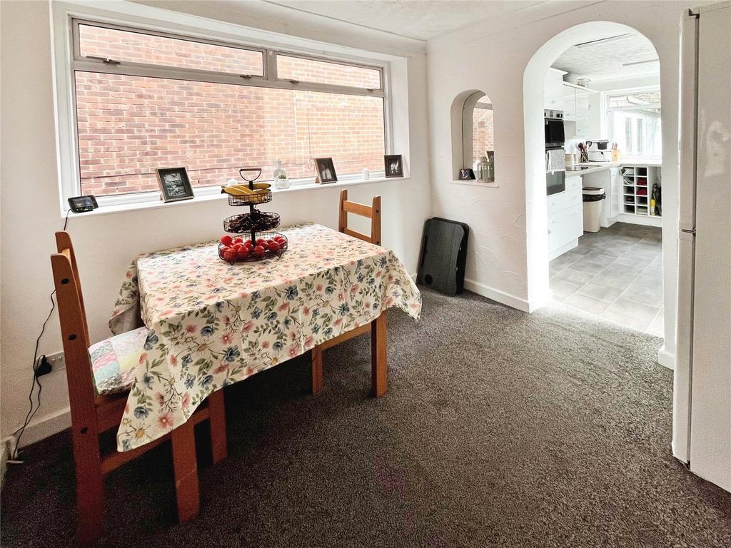 Breakfast Room