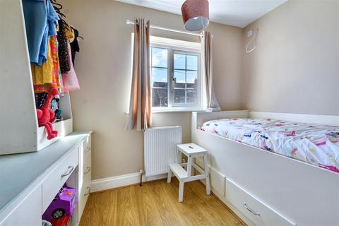 5 Abbots Close, Daybrook, Nottingham, NG5 6AU