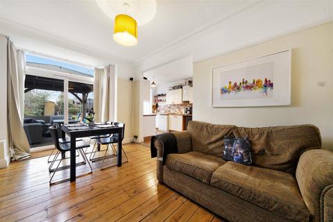 36 Lowick Road, Harrow, HA1 1UW
