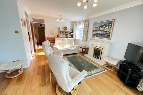 11 Osbern Close, Bexhill-on-sea, TN39 4TJ