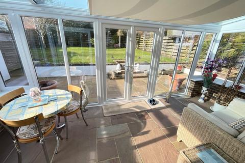 11 Osbern Close, Bexhill-on-sea, TN39 4TJ