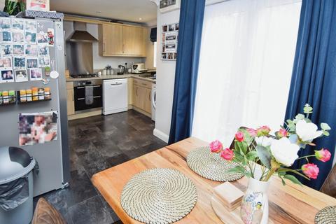 11 Archers Way, Amesbury, Salisbury, SP4 7XR