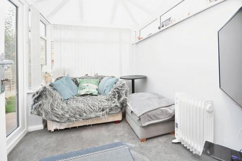 10 Barker Close, Stafford, ST16 1LY