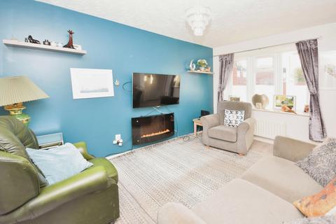 10 Barker Close, Stafford, ST16 1LY