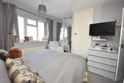 10 Barker Close, Stafford, ST16 1LY