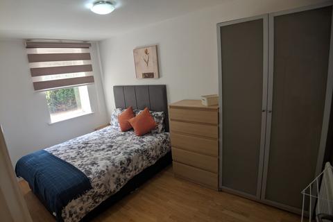 2 bedroom flat to rent, Barlow Moor Road, Manchester M20