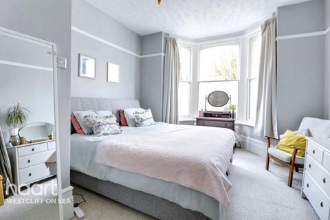 1 bedroom flat for sale, Park Road, Westcliff-On-Sea