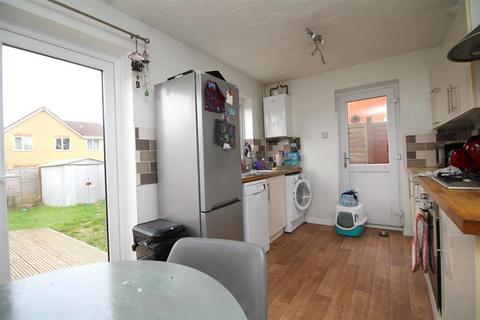 3 bedroom end of terrace house for sale, Middleham Close, Peterborough