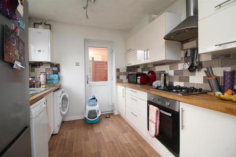 3 bedroom end of terrace house for sale, Middleham Close, Peterborough