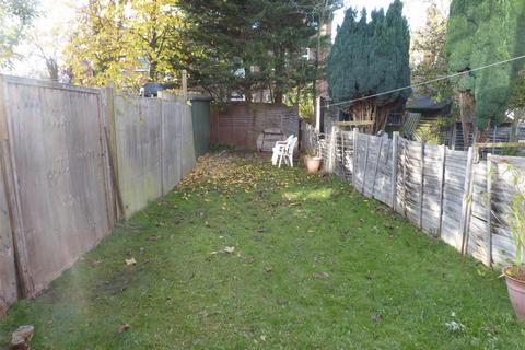 2 bedroom ground floor flat to rent, Myddelton Avenue, Enfield