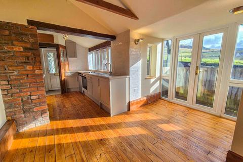 1 Rose Cottages, Greenfield, Oldham, OL3 7NU