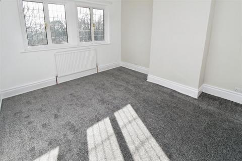 33 Beacon Road, Wibsey, Bradford, BD6 3EY