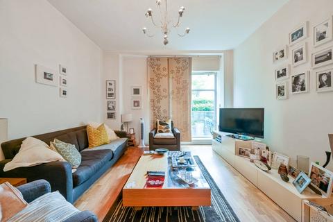 Great West Road, Brentford, TW8